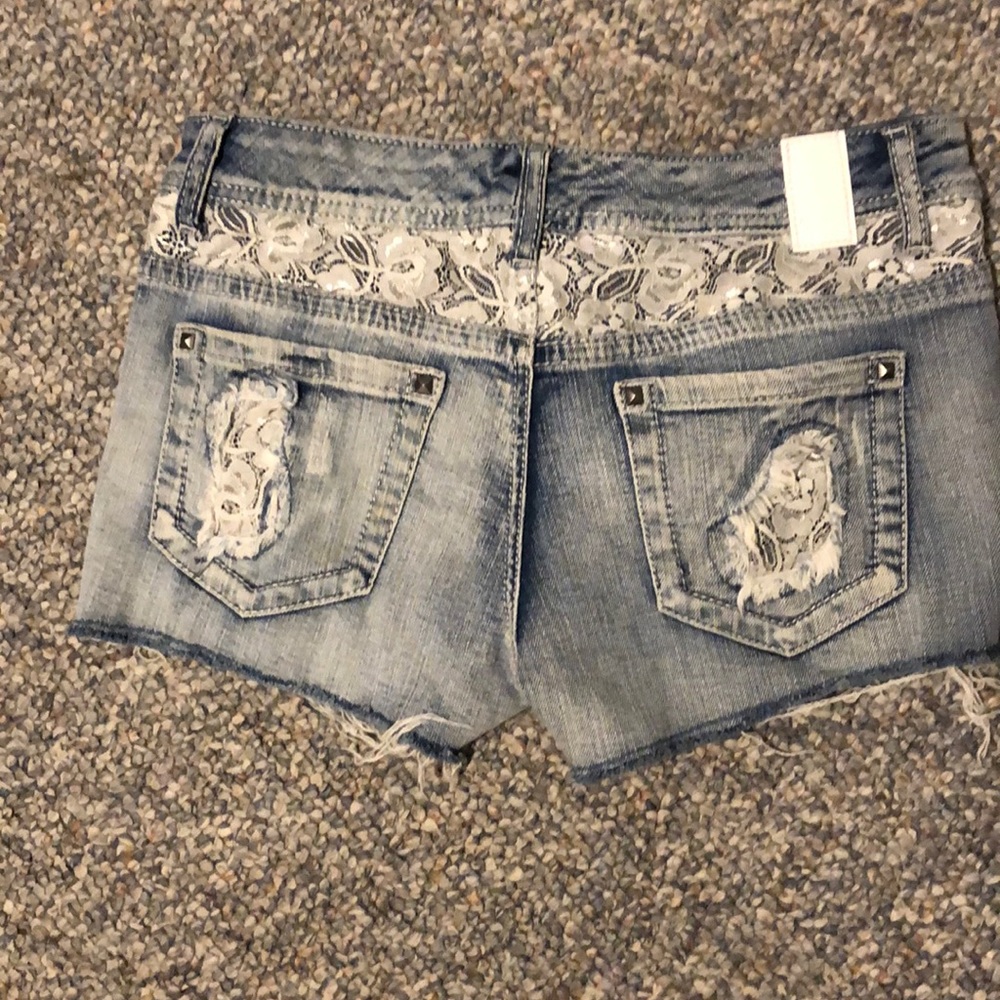 Shorts - Picture 2 of 2